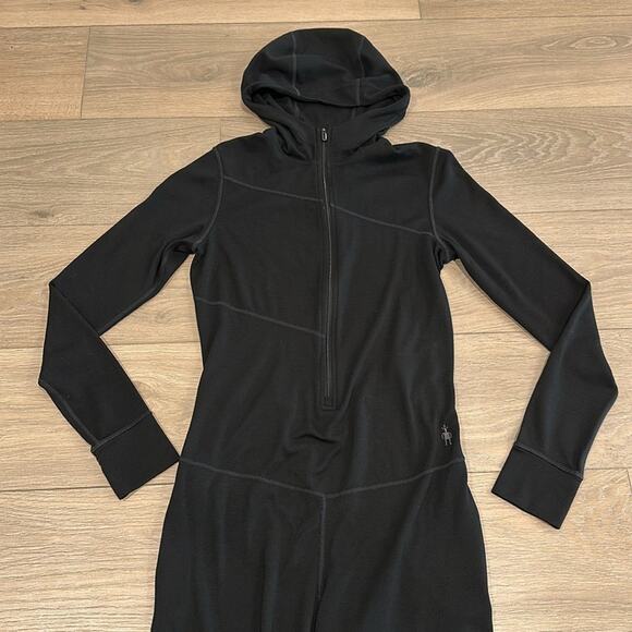 SMARTWOOL Black Merino 250 One-Piece Base Layer Long Sleeve Hood Bodysuit Size M - Picture 3 of 14